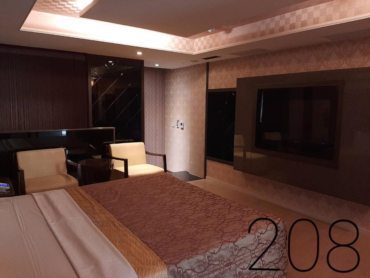 Chateau Motel&Spa  Daliao Bagian luar foto