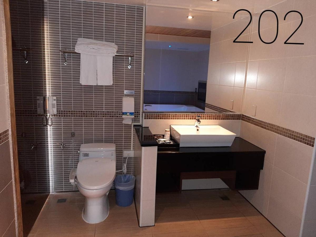 Chateau Motel&Spa  Daliao Bagian luar foto