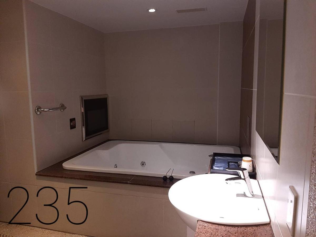 Chateau Motel&Spa  Daliao Bagian luar foto