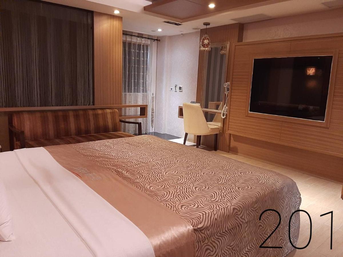 Chateau Motel&Spa  Daliao Bagian luar foto