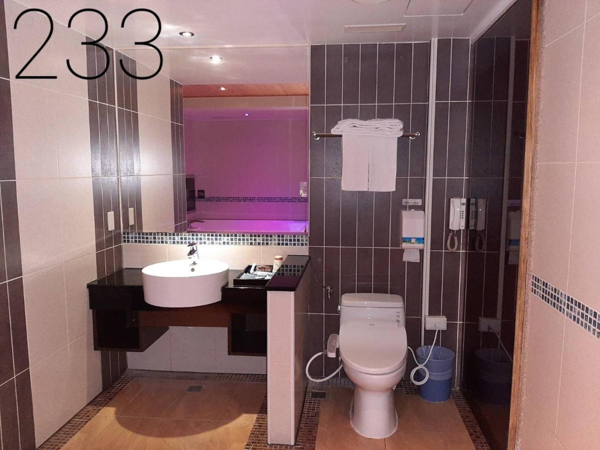 Chateau Motel&Spa  Daliao Bagian luar foto