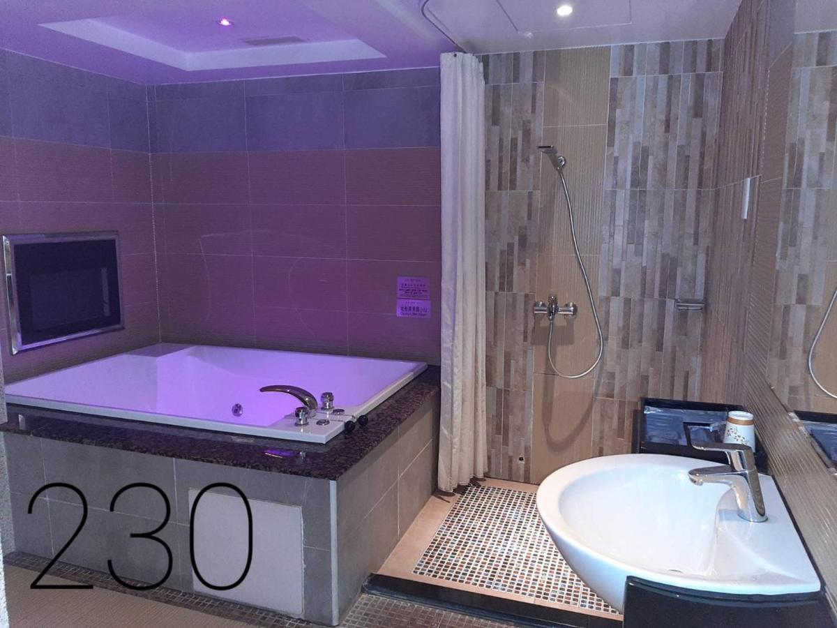 Chateau Motel&Spa  Daliao Bagian luar foto
